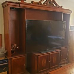 Entertainment Center (Adjustable Width) 