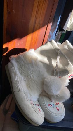 Boots size 8