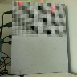 Xbox One S 