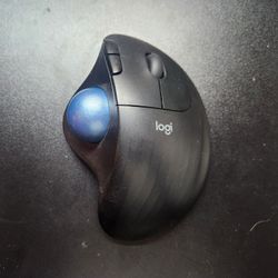 Logitech M575 Wireless Thumb Trackball