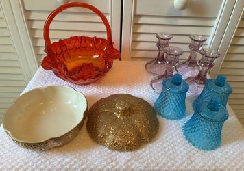 Fenton Basket, Homco, Weeping Bright Pieces