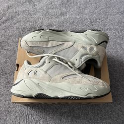 Yeezy Boost 700 Salt 