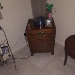 Real Wood Corner Chest 