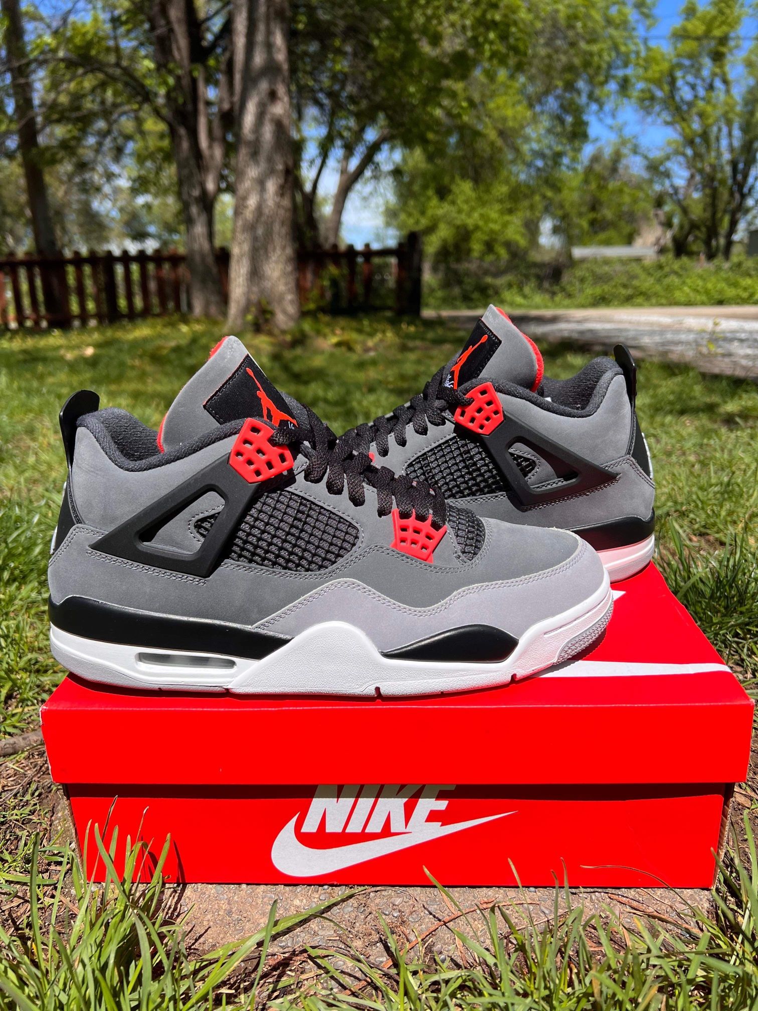 Jordan 4 Infared 