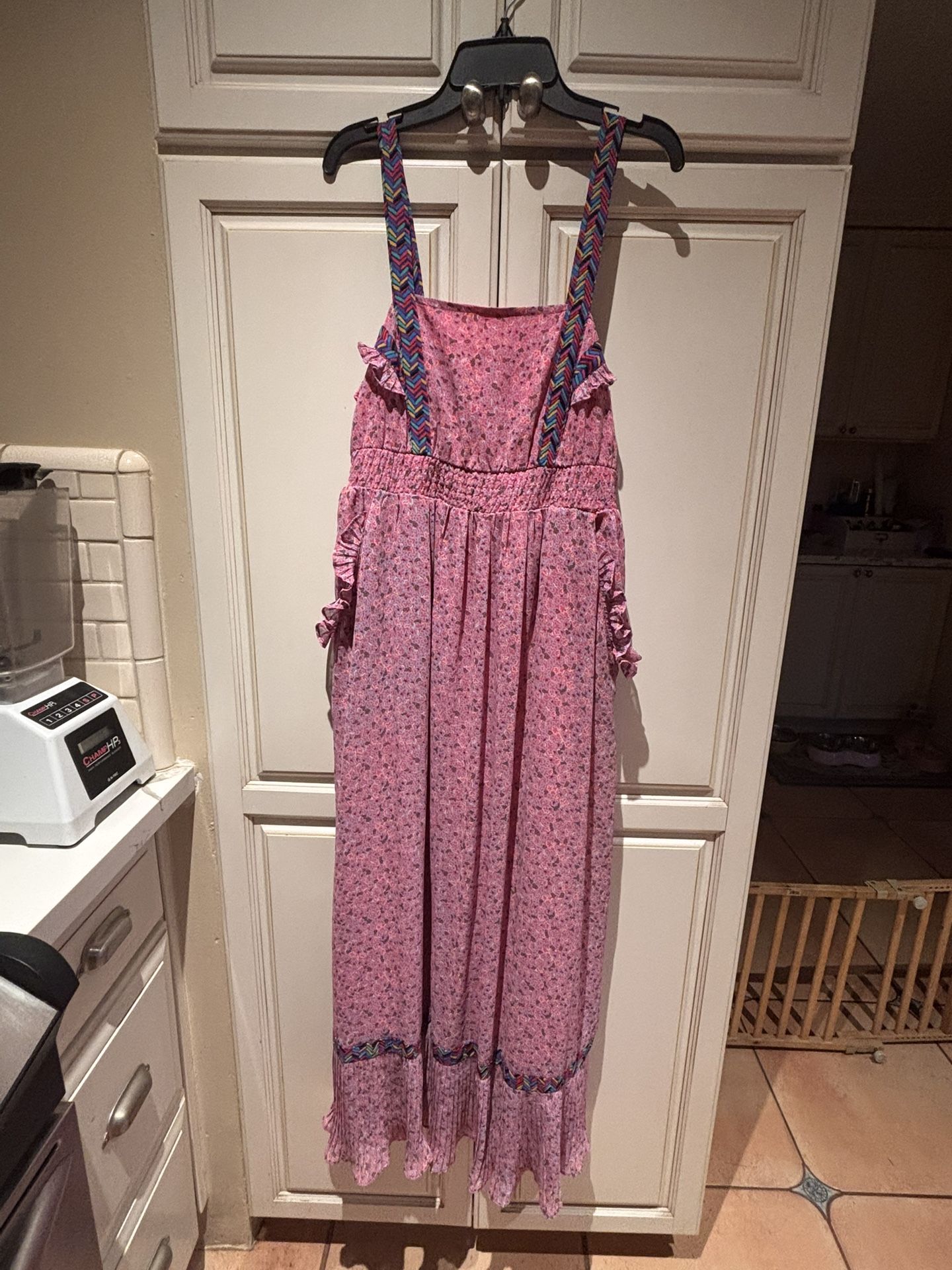 i heart ronson long pink sundress adj straps front pockets & ruffles Size XS but ca. fit up to Size M