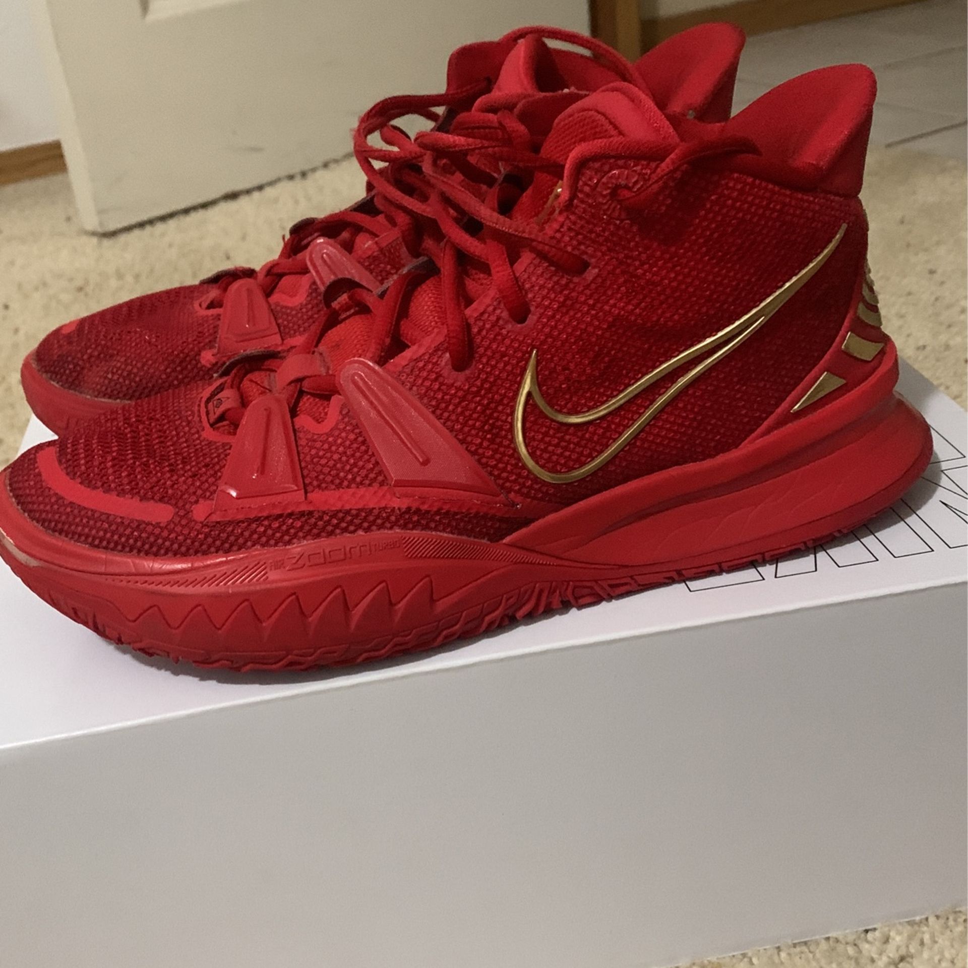 Kyrie 7 Nike Id Size 9.5