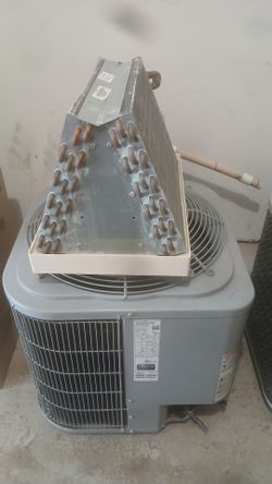 Carrier 2 ton condenser and a coil