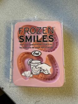 Forzen Smiles Ice Tray