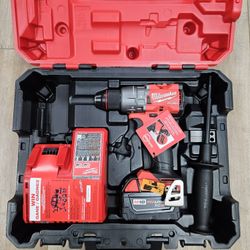 NEW Milwaukee M18 Fuel Gen-4 Brushless Hammer Drill Kit With Hard Case