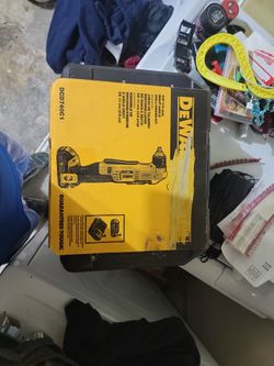 Dewalt Right Angle Drill With Battery And Charger 
