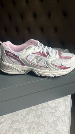 New Balance 530 Women's 7 Sneakers Pink
