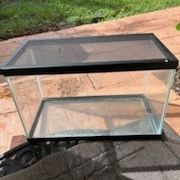 New 10 Gallon Reptile Or Fish Tank With New Cover Lid