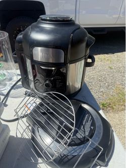 Ninja FD401 Foodi 14-in-1 Smart XL 8 Qt. Pressure Cooker Steam Fryer Black