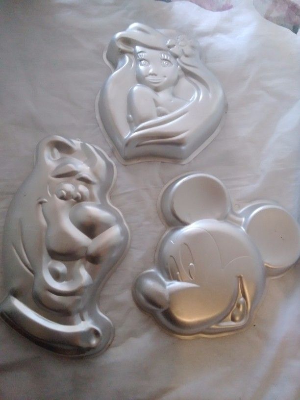 Wilton Cake Pans $20 For All