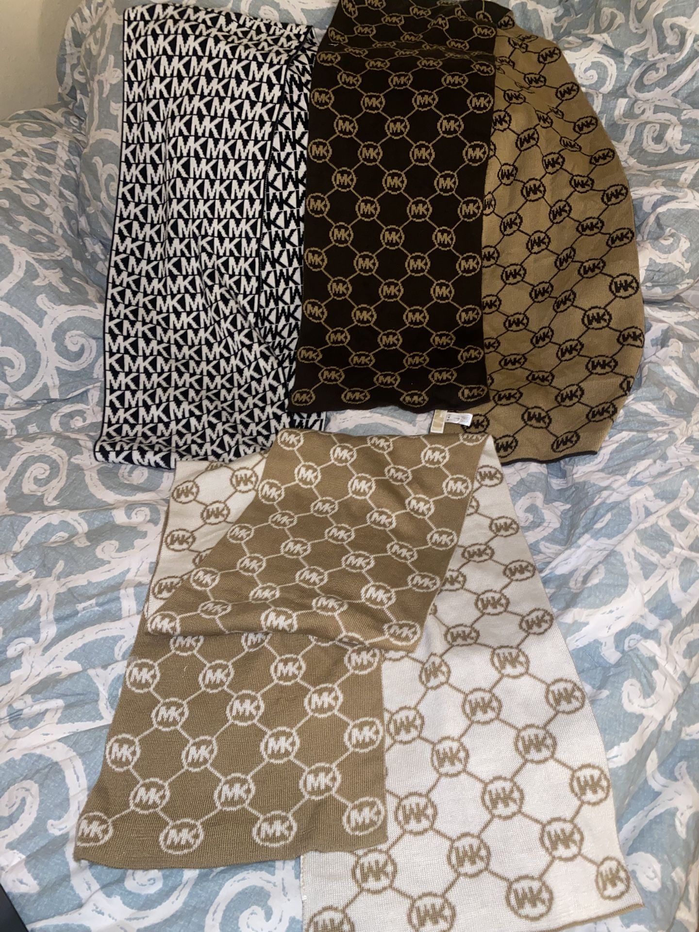 MK Michael Kors Scarf Reversible*AVAILABLE*$8 Each