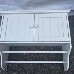 Free White Wall Cabinet / Over-john Cabinet 