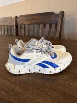 Tennis Shoes
