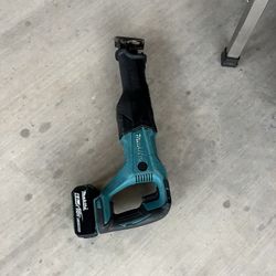 Makita Sawzall With Battery 