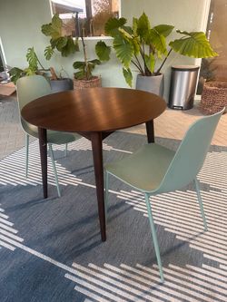 Round Wood Dining Table with 2 Chairs