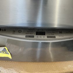 Two LG Washer And Dryer Pedestals (One Washer)