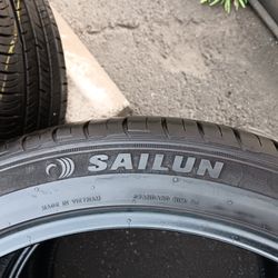 2 llantas 255 40 R20 sailun  erange
