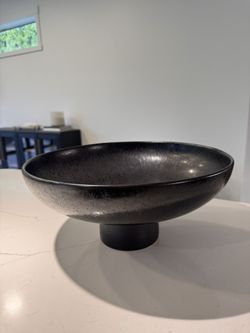 Crate & Barrel Fruit Bowl