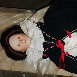 Collectable Vintage Porcelain Doll 