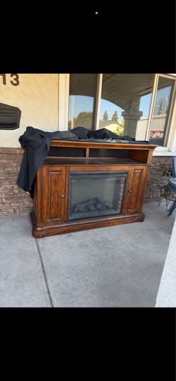 Fireplace console