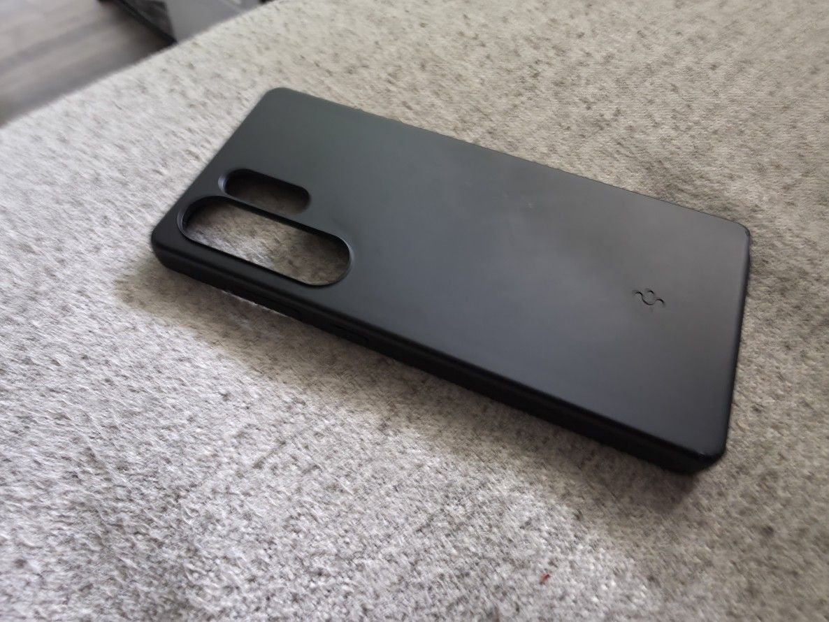 Spigen Ultra Thin S25 Ultra Magsafe Case