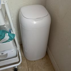 Baby Diaper Disposal 