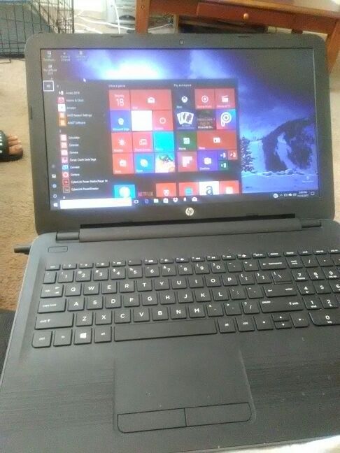 HP laptop 15.5' screen