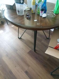 Round dining table with iron base