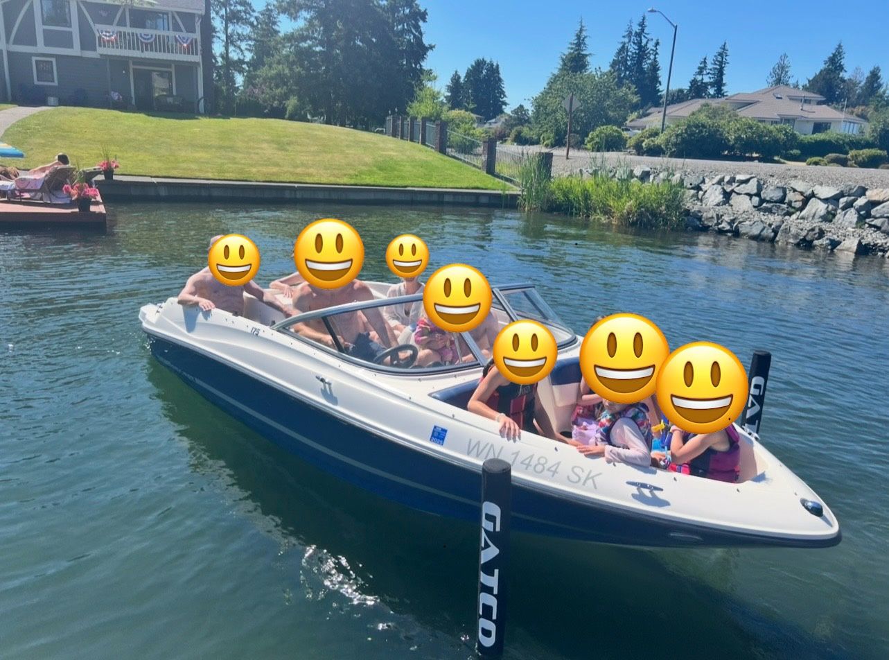 2016 Bayliner Boat and Trailer