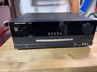 Harmon Kardon AVR220 w/ remote and speakers  home theatre system