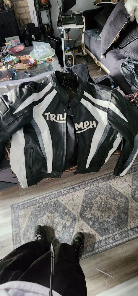 Triumph 3xl Motorcycle Racing Leather Jacket Nice! Smaller Cut-authentic British Style