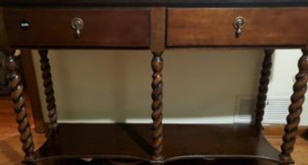 Table Console