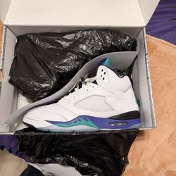 Air Jordan 5 Grapes 
