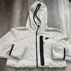 Nike Tech Fleece Winterized Size Medium Men