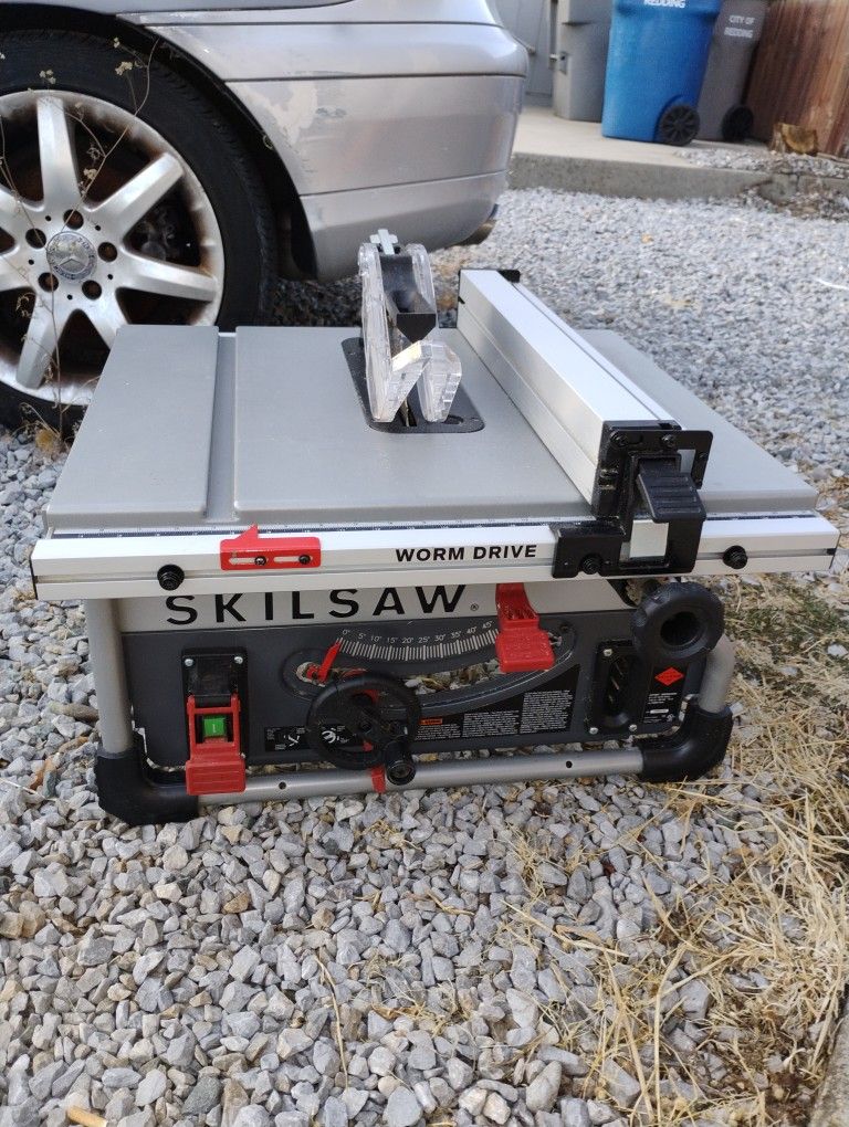 Skilsaw Table Saw Worm Drive
