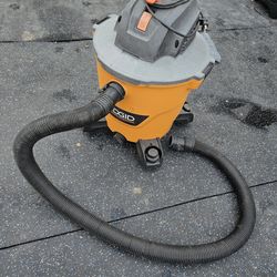 RIDGID VACUUM