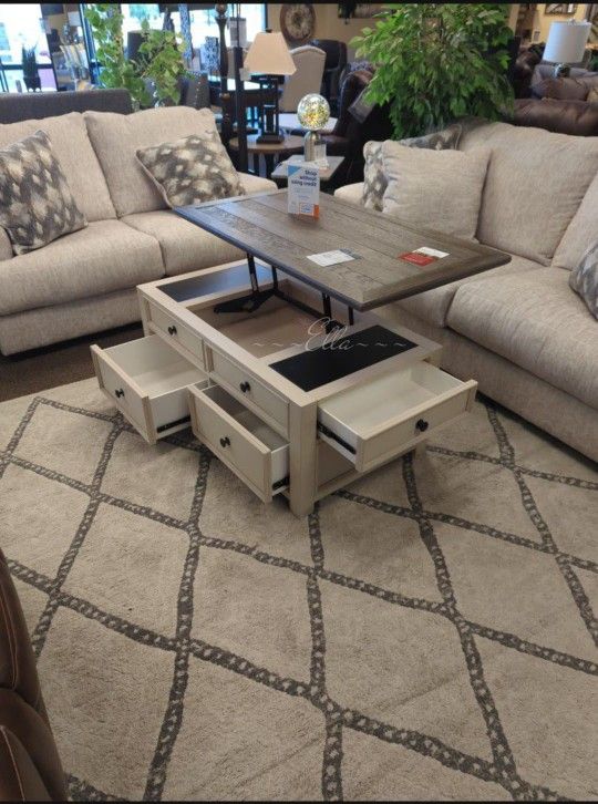Bolanburg Two-Tone Coffee Table With Lift Top

Ashley Furniture