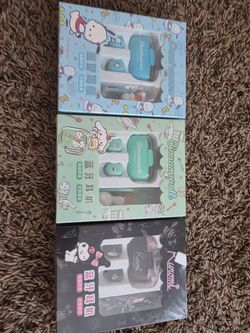 Sanrio headphone for kids