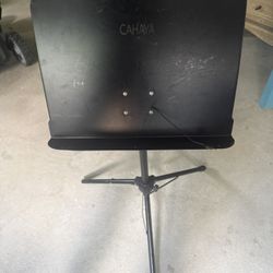 Cahaya Music Stand $10