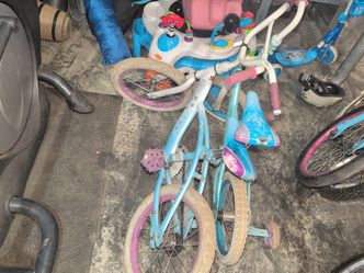 Girl bikes