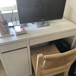 IKEA MICKE Desk 