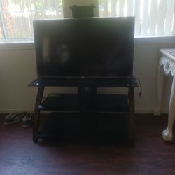 TV 43 Inches And TV Stand
