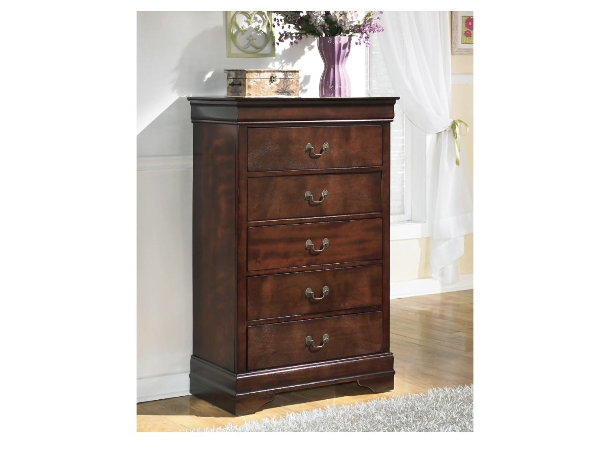 Alisdair 5 Drawer Chest of Drawers And 6 Drawer Dresser/Mirror