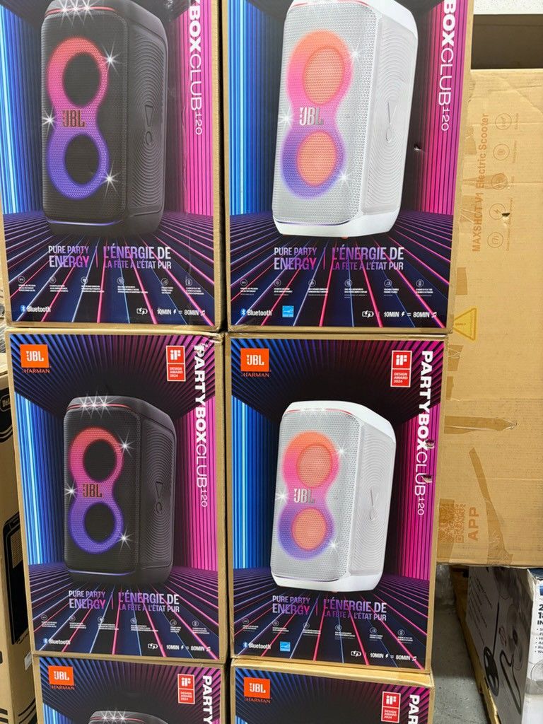 JBL Partybox 320. Rechargeable Battery  240 Watts. Free 🎤 🎤.  Brand New SEALED 