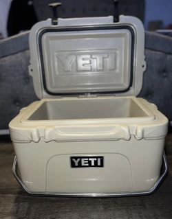 Used Yeti Roadie 20 Cooler