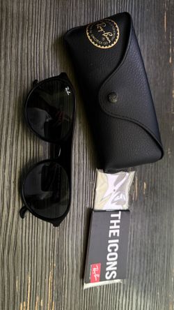 Ray-Ban RB2215 Black/Green Sunglasses Like New with Case & Accessories